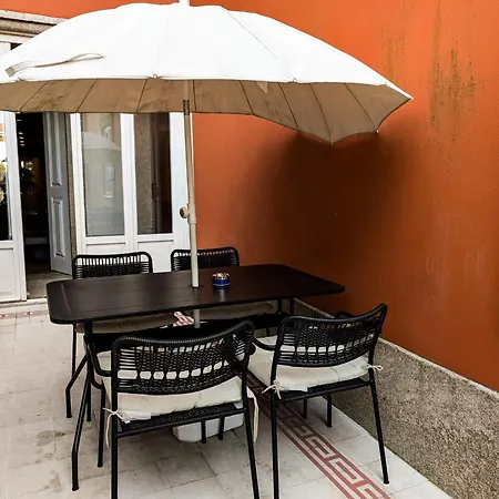 Liiiving In Porto | Central Garden Flat-2