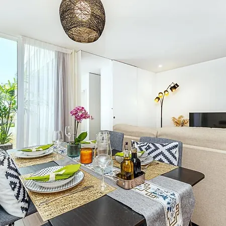 Luxury In The Art District By Innkeeper-2