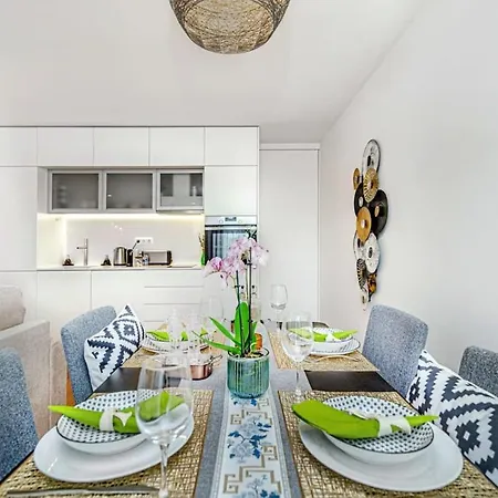 Luxury In The Art District By Innkeeper-3