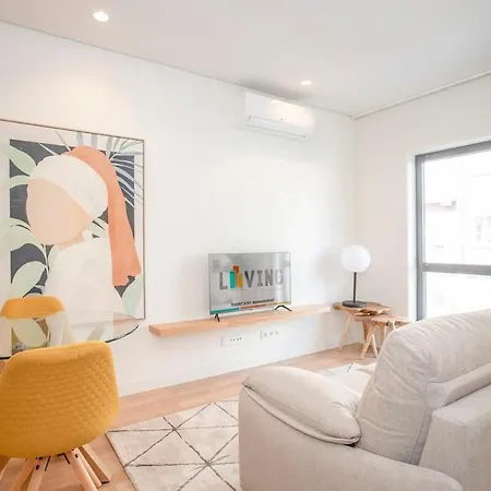 Liiiving In Porto - City Design Apartments-2