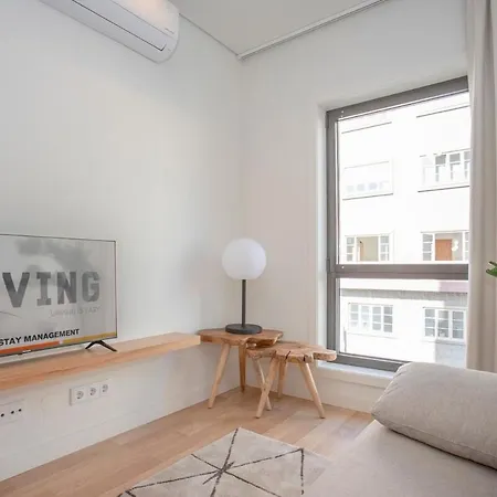 Liiiving In Porto - City Design Apartments-3