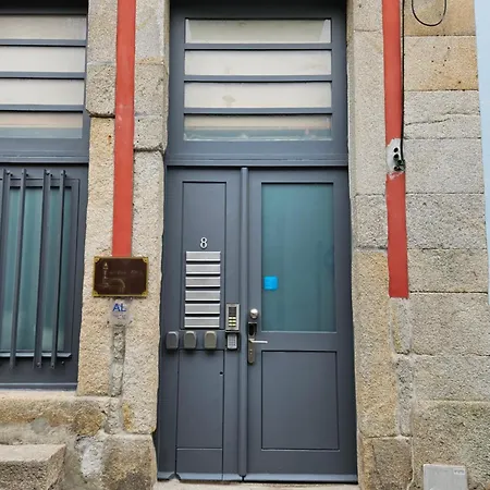 Authentic Porto House-2