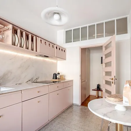 Amazing Duplex - Mid Century Experience & Parking-3
