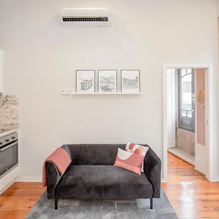Liiiving In Porto - Chic & Sweet Home-3