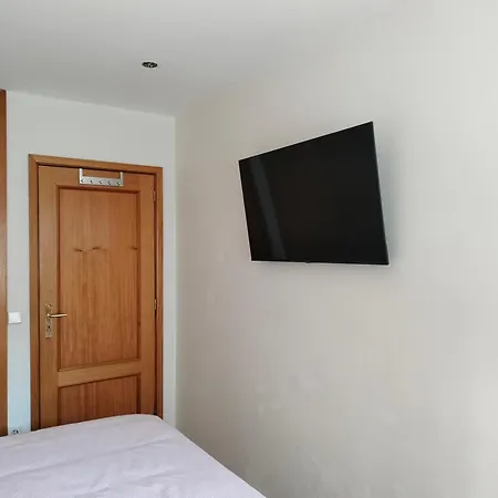 Rooms Sao Dinis-3