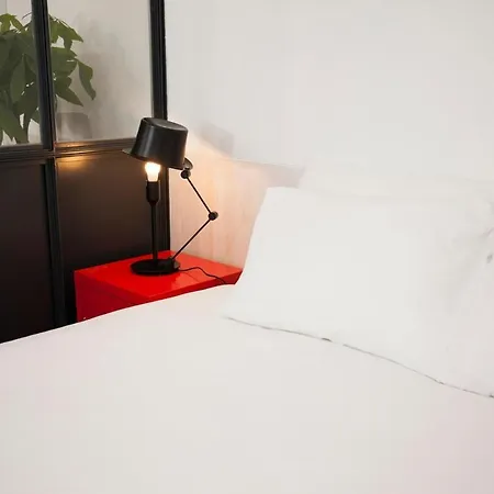 Get Lights And Books In Flat-2
