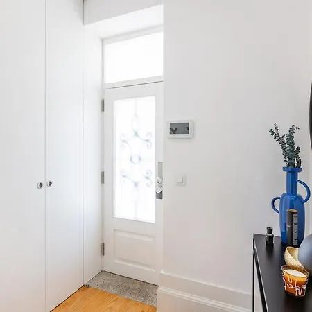 Stylish Studio W/ Ac | Central Porto-3