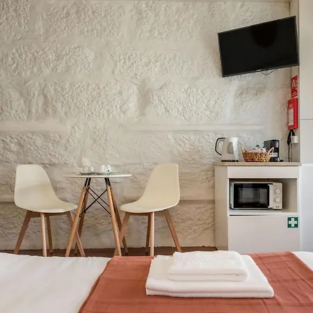 Largo Das Flores Suites By Double Ninety Stays-2