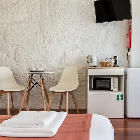 Largo Das Flores Suites By Double Ninety Stays-2