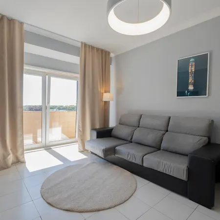 Сomfortable Apartments And Free Garage Parking-2
