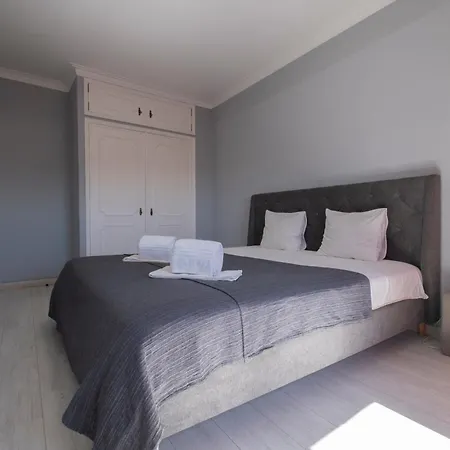 Сomfortable Apartments And Free Garage Parking-2