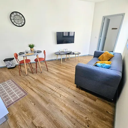 Alma Bonfim Apartments-3