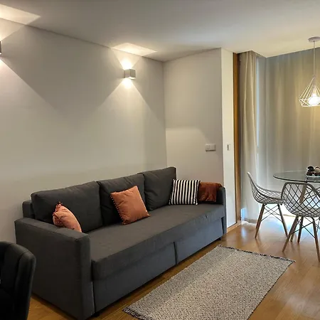 Oporto Yellow Apartments-3