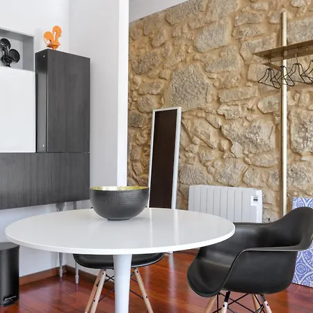 Oporto Chic & Cozy Studio Apartments-3