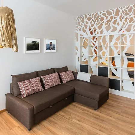 Art Apartment In Downtown Porto-3