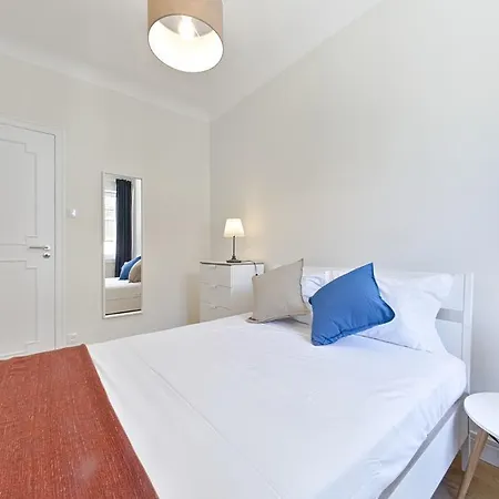 Sleep In Centre-2