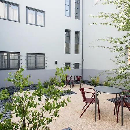 Oporto Serviced Apartments - Alvares Cabral-3