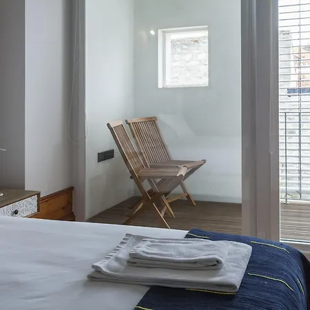 Go2Oporto - Fontainhas Apartments-3