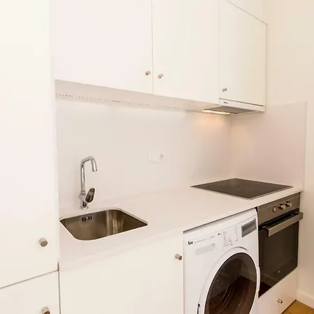 Downtown Porto Mouzinho Studio Apts-3