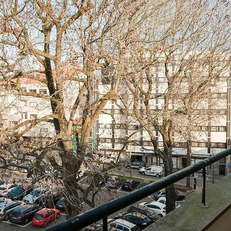 Apartment With Balcony In The Square-2