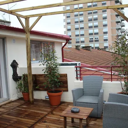 Apartment Garden Music-3