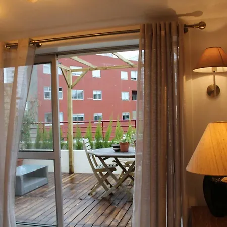 Apartment Garden Music-2