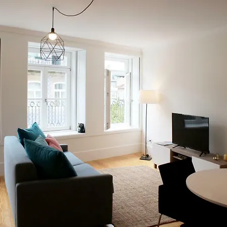 HM - Carlos Alberto Apartment 2-2