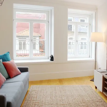 HM - Carlos Alberto Apartment 3-3