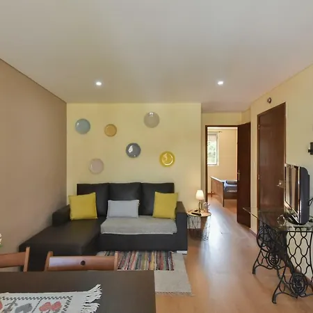 Clerigos Old Town Apartment-2