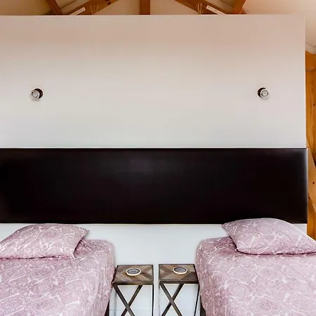 Amazing Penthouse Apartment In Historic Porto-3