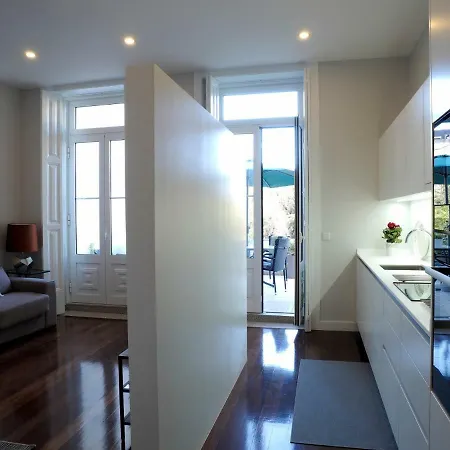 Cool Terrace Apartment-3