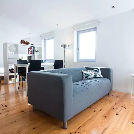 On Apartments - Violin-3