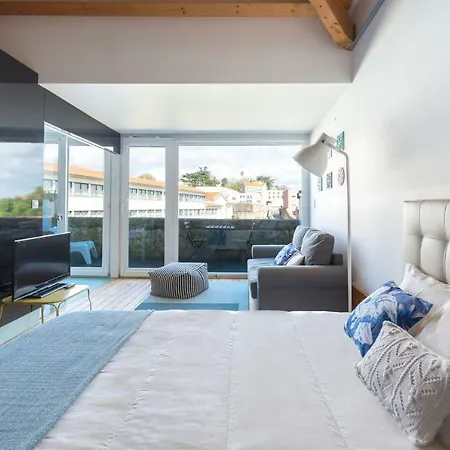 Fontaínhas Stylish Apartment by DA'HOME-3