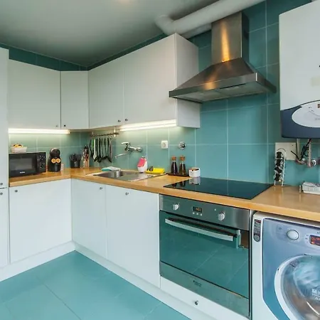 Nip Apartment | Porto City Center Near All Sights-3