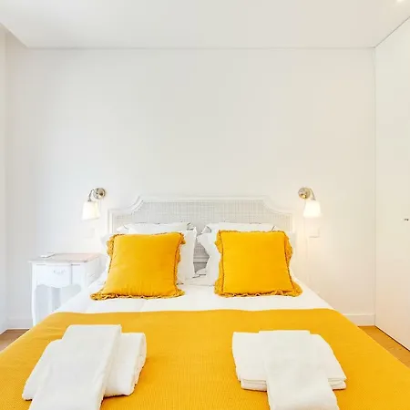 Wood Premium Downtown Apartment By Da'Home-2