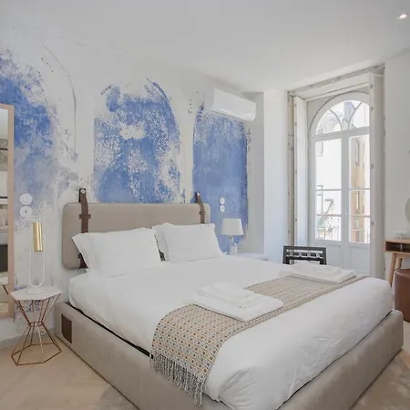 Liiiving In Porto - Luxury Beachfront Apartments-3
