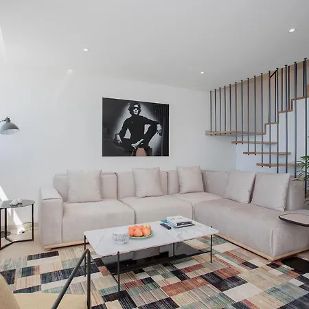 Liiiving In Porto - Luxury Beachfront Apartments-2