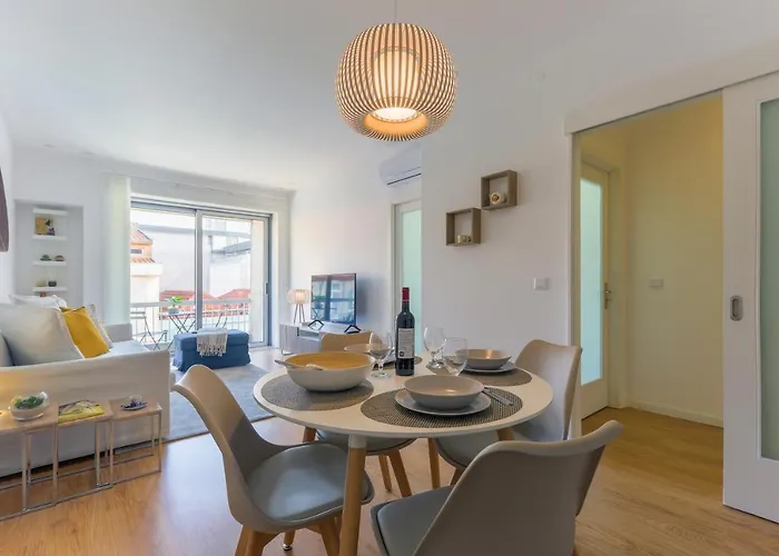 Trindade Family Apartment W/ Parking Place Porto