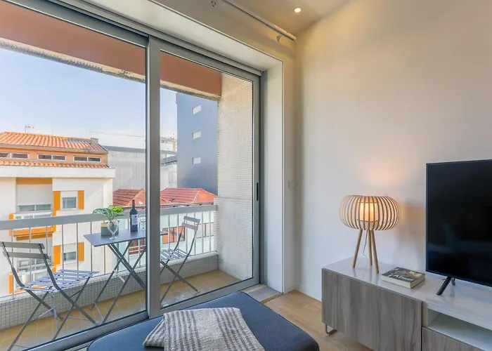 Trindade Family Apartment W/ Parking Place Porto
