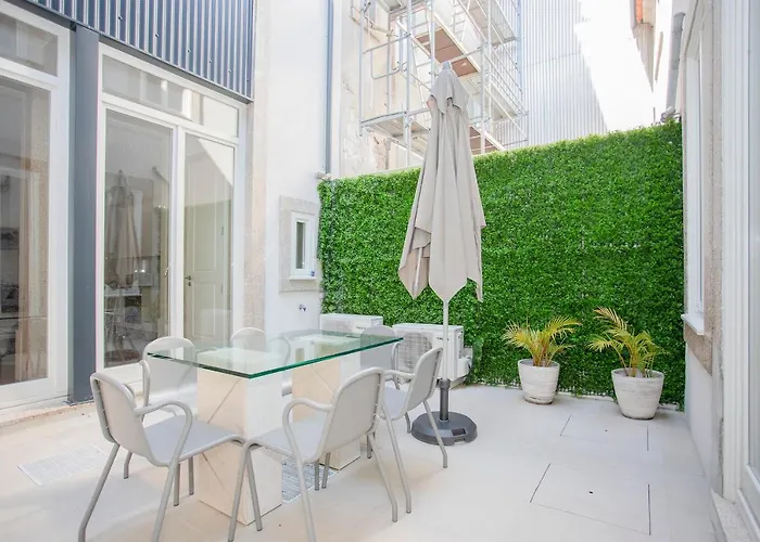 Liiiving In Porto | Central Secret Terrace