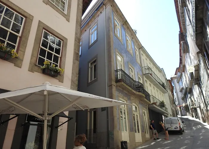 Oporto Delight 1 Luxury Apartment In Historic Center With Balcony Max 4 P