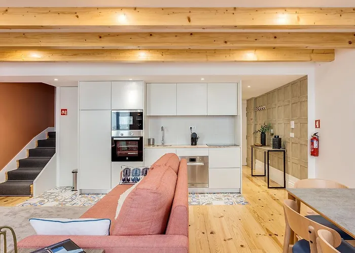 Hopstays Oporto Tiles 2 - City Center Duplex
