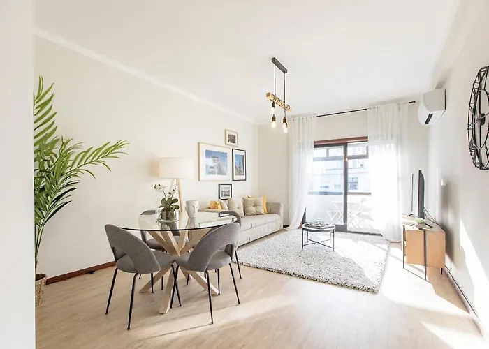 2Br Flat In Bonfim W/ Ac & Balcony By Lovelystay OOporto