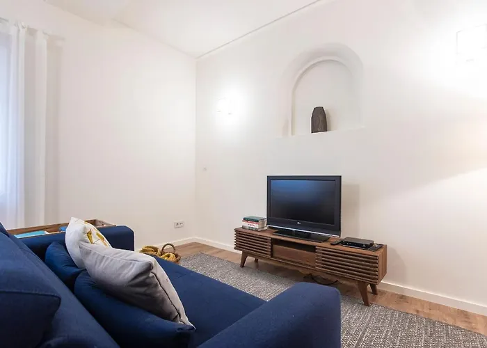 Tasteful 2Br Flat In Art District By Lovelystay OOporto