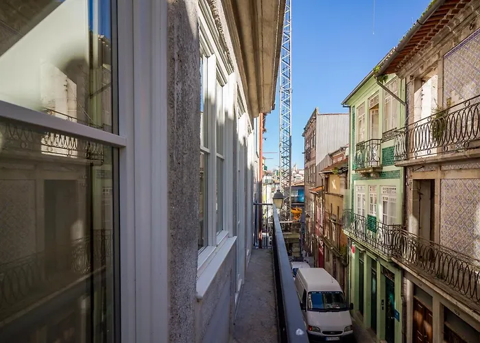 Youropo - The Tower OOporto