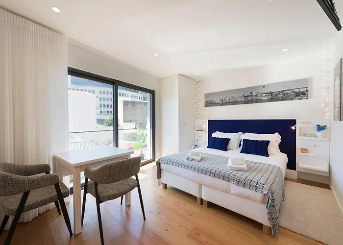 Lovelystay - Heart Of D. Pedro Apartments IV OOporto