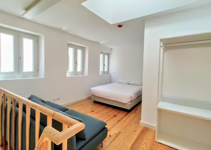 Bombarda Cinema Apartments OOporto
