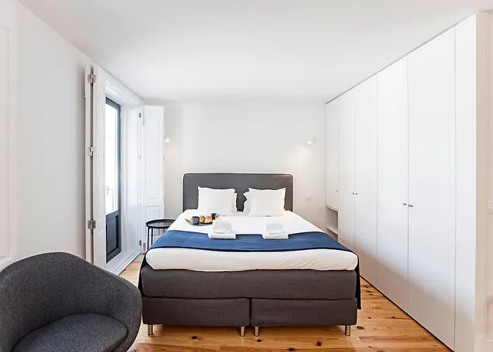 Lapa Flat In City Center By Lovelystay OOporto