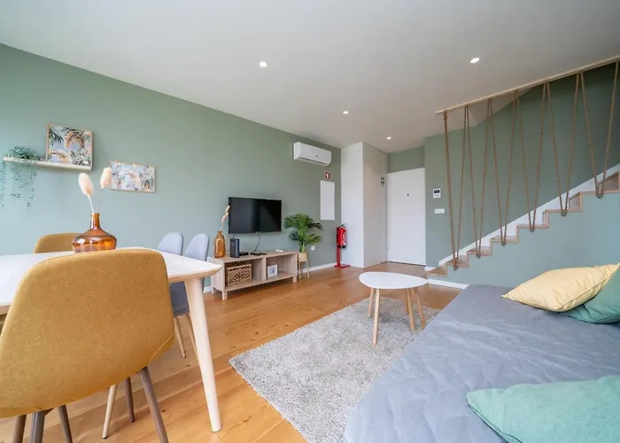 Apartamento Trindade Duplex By Amber Star Rent OOporto