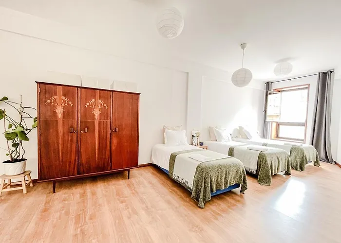 Central Loft With Free Parking OOporto